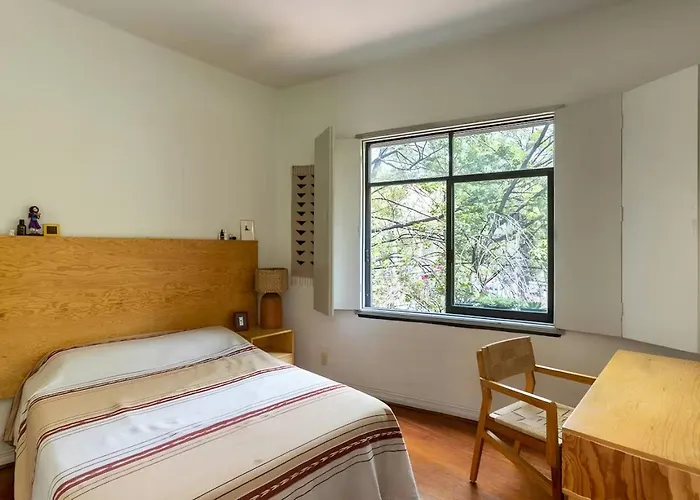 Beautiful, Bright Room, Right On The Park